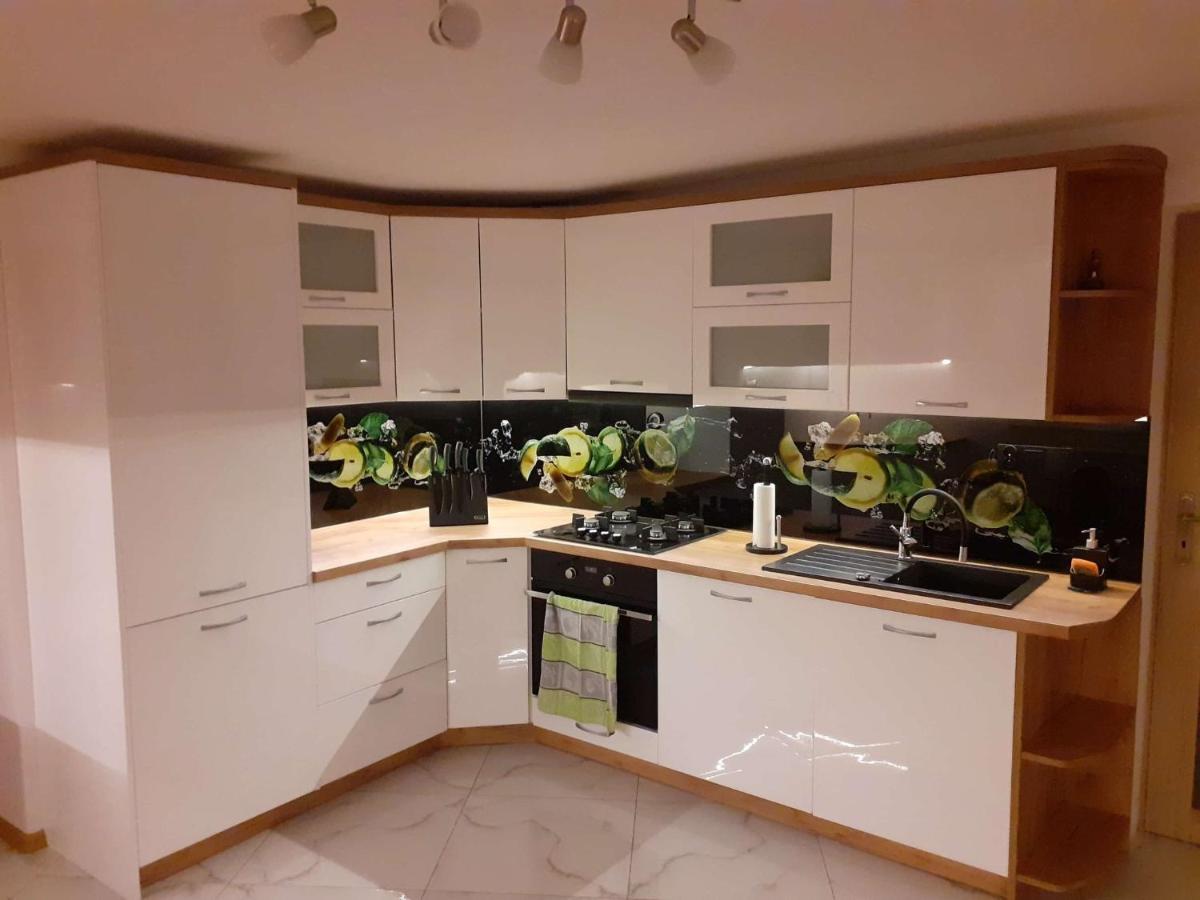Mieszkanie Z Niezaleznym Wejsciem Apartment *